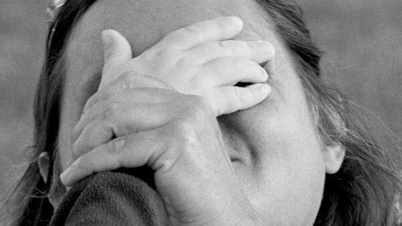 Maternidad y Carrera: Navegando la Identidad, las Decisiones y la Sabiduría Generacional