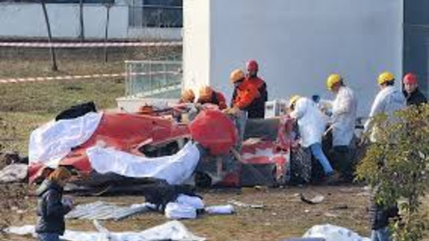 Trágico accidente de ambulancia aérea cobra vidas y provoca un clamor por reformas en la seguridad aérea.