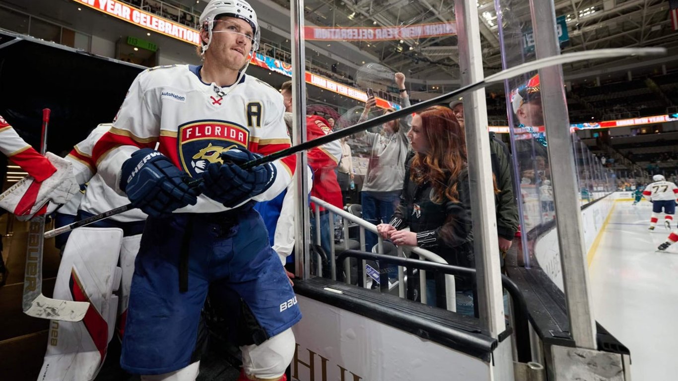 Tkachuk se prepara para una intensa rivalidad mientras el Equipo EE. UU. se alista para el enfrentamiento de las 4 Naciones.