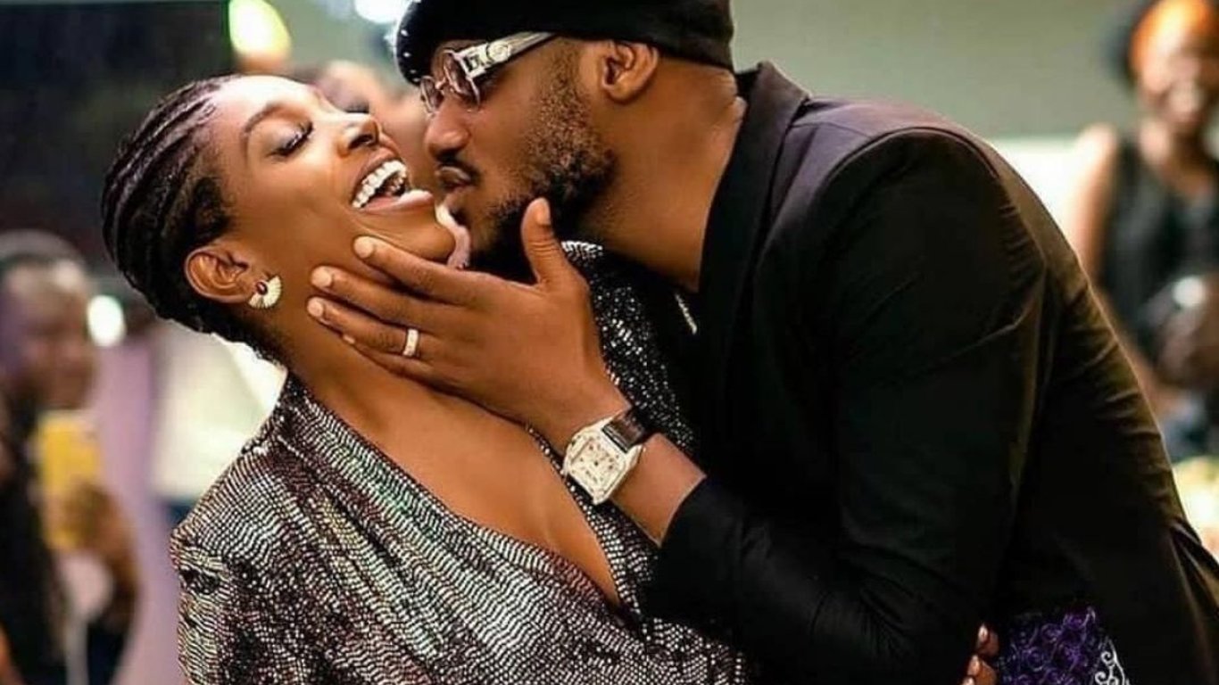 Annie Macaulay-Idibia habla sobre su desgarrador aborto espontáneo y las dificultades maritales.