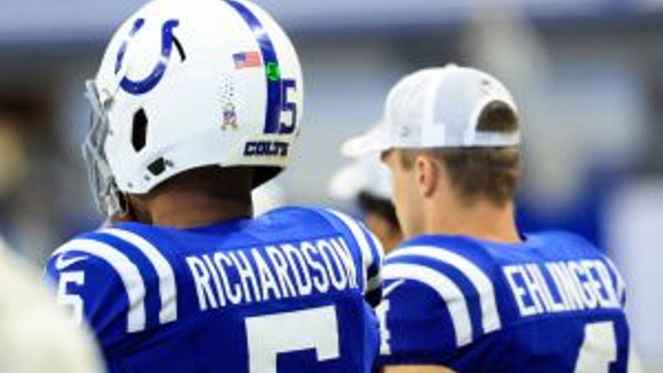 Los mariscales de campo de los Colts forjan un vínculo poderoso, demostrando que la amistad impulsa el éxito en el campo.