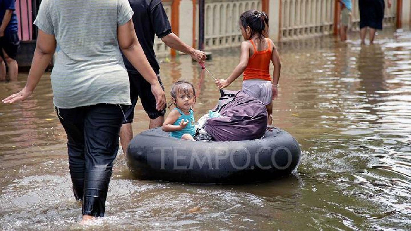 Crisis de Desastres en Indonesia 2024: Casi 1,900 Eventos Desatan Llamados Urgentes a la Acción