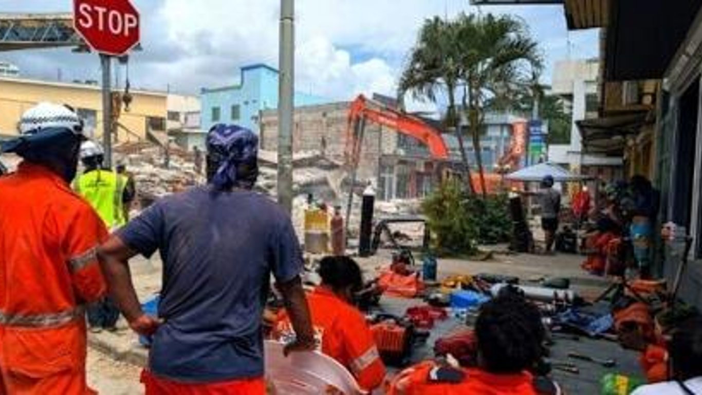 Equipos de Rescate Internacionales se Mobilizan en Vanuatu Tras Devastador Terremoto de 7.3