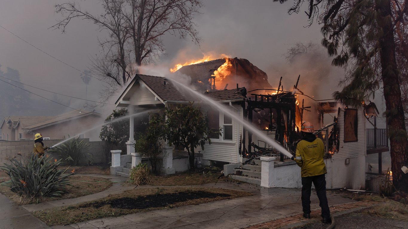 La lucha de California con los desastres: es hora de soluciones proactivas y resiliencia.