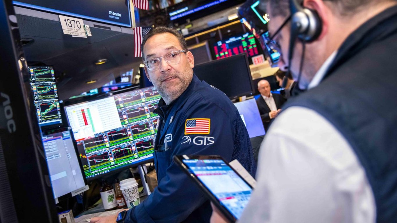 El Dow Jones Enfrenta Turbulencias En Medio de una Caída de Nueve Días Mientras los Mercados Más Amplios Prosperan.