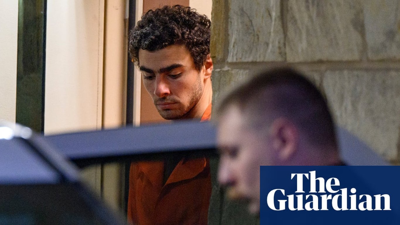 Recaudación de fondos para el presunto asesino del CEO desata un acalorado debate sobre justicia y ética.