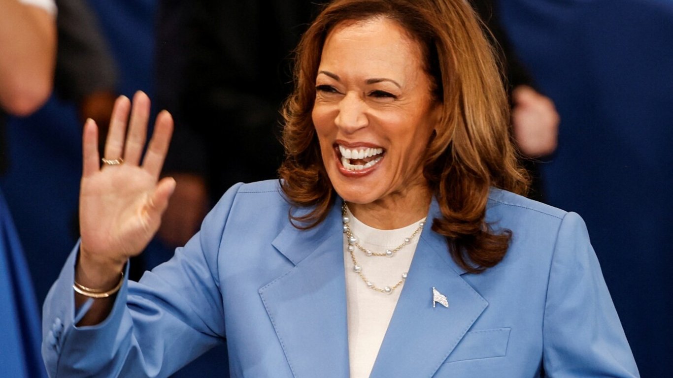 Kamala Harris seeks support from truckers in crucial electoral meeting.