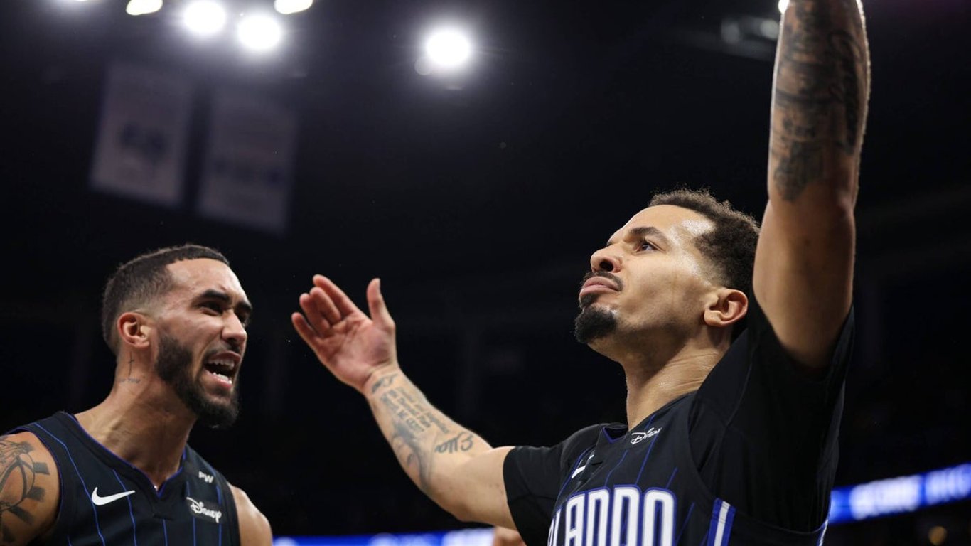Los Magic asombran a la NBA con una histórica remontada de 22 puntos contra los Heat, mostrando el espíritu de equipo.