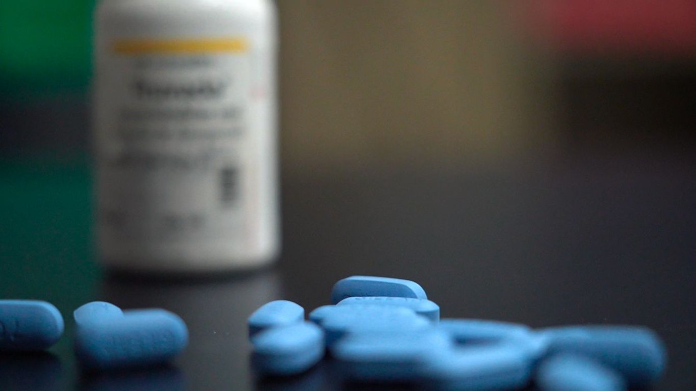 Abordando el VIH: Empoderando a las mujeres negras con conocimiento y acceso a soluciones de PrEP.