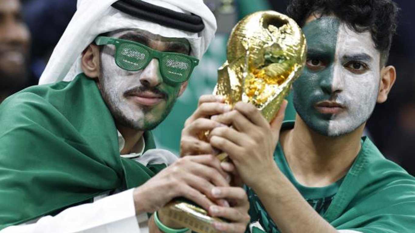 El audaz movimiento de la FIFA: Arabia Saudita será el anfitrión de la Copa Mundial 2034 en medio de reacciones y preocupaciones globales.