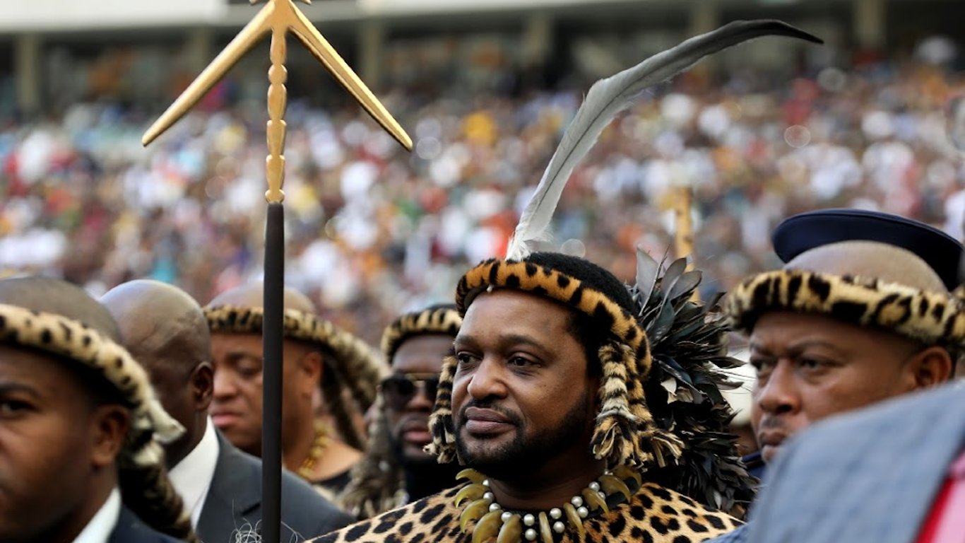 El alcalde Ngubane hace un llamado a la calma en medio de la crisis de la familia real zulú durante el lanzamiento del maratón Buthelezi.
