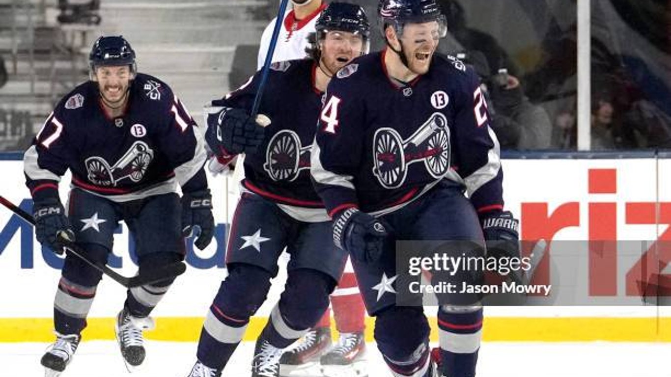 La carrera por los playoffs de la NHL se intensifica: surgen historias de Cenicienta y relatos de precaución.