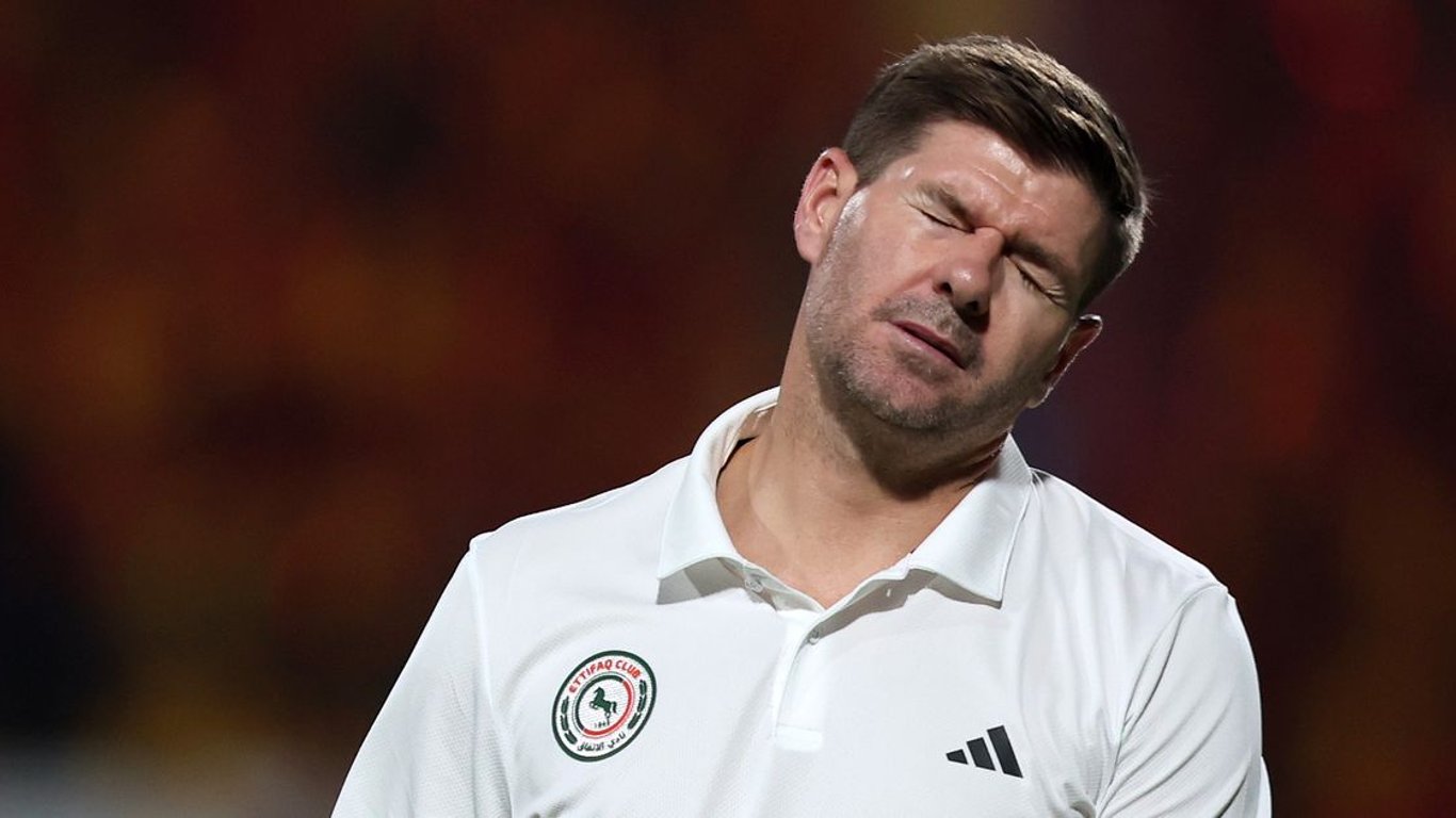 La aventura saudí de Gerrard termina abruptamente: ¿Qué sigue para la leyenda del fútbol?