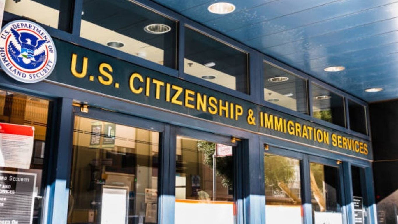 Debate sobre ciudadanía por nacimiento en EE. UU. reavivado por Trump