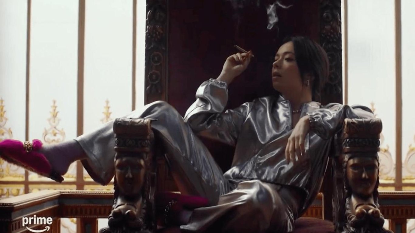 "Su Majestad" en Prime Video: la monarquía española bajo una mirada crítica y divertida