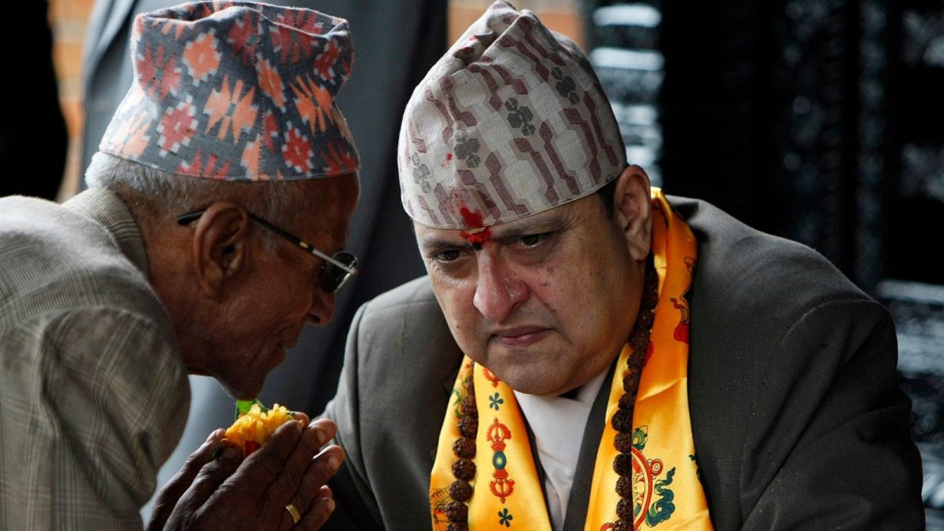 Resurgimiento Realista: El regreso de Gyanendra Shah impulsa llamados a la monarquía en Nepal.
