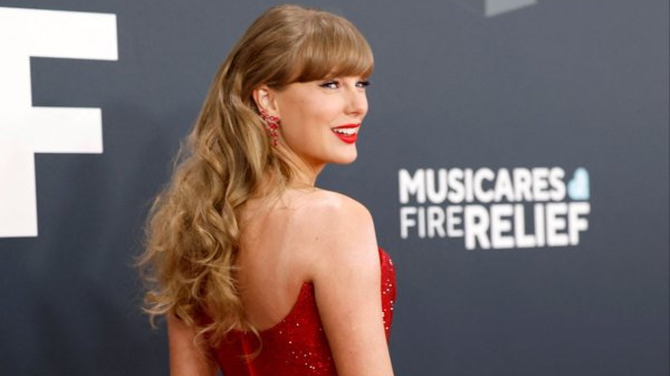 Grammy 2025: Alfombra roja deslumbrante con moda audaz y diversidad creativa