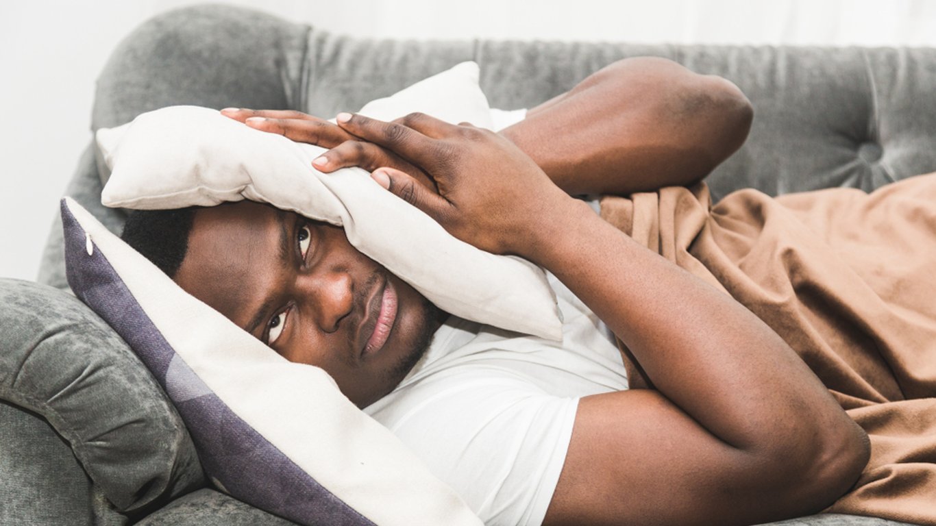 Nuevo estudio revela un vínculo peligroso entre la apnea del sueño y el deterioro cognitivo en latinos.