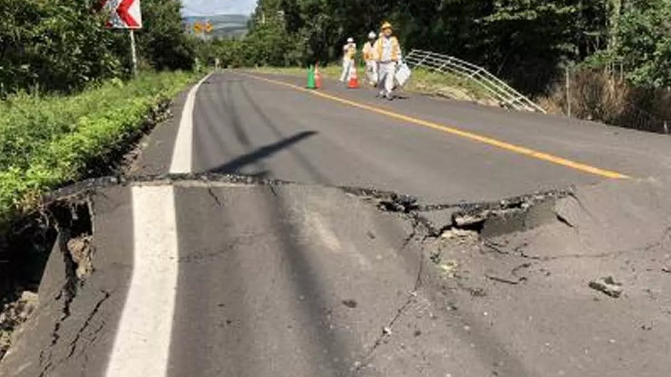 Japón Aumenta la Preparación para Terremotos Ante Réplicas y Advertencias de Tsunami