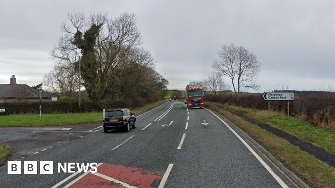 Los residentes de Madeley se unen en la esperanza de alivio ante la devastadora crisis de inundaciones.