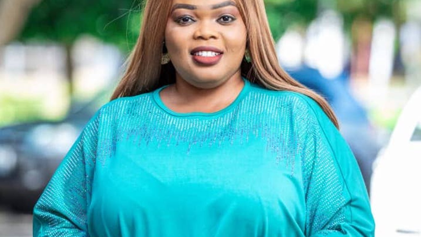 La tía Nyaniba se une a TW Radio 88.9: ¡Comienza una nueva era de transmisión inspiradora!