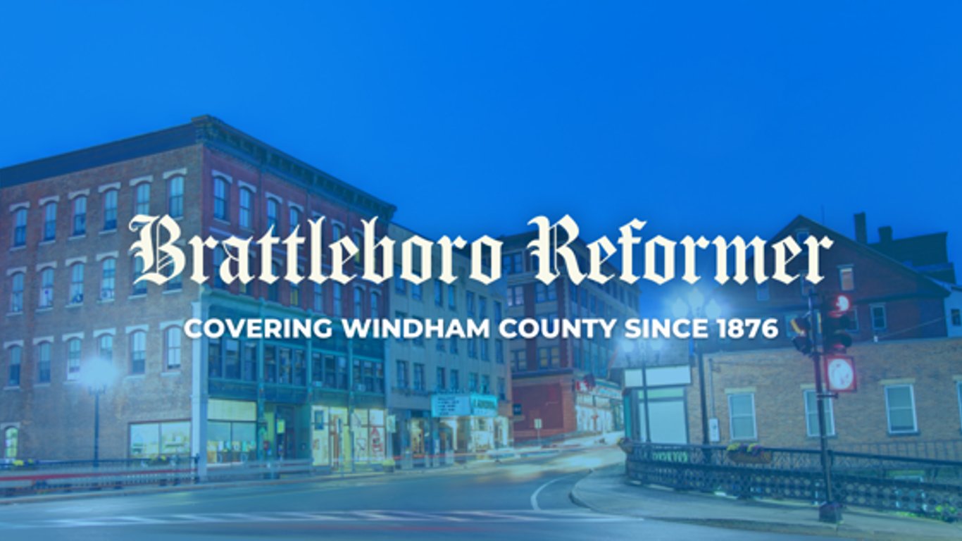 Vermont Impone Prohibición de Esparcimiento de Estiércol en Invierno para Proteger la Calidad del Agua y las Granjas