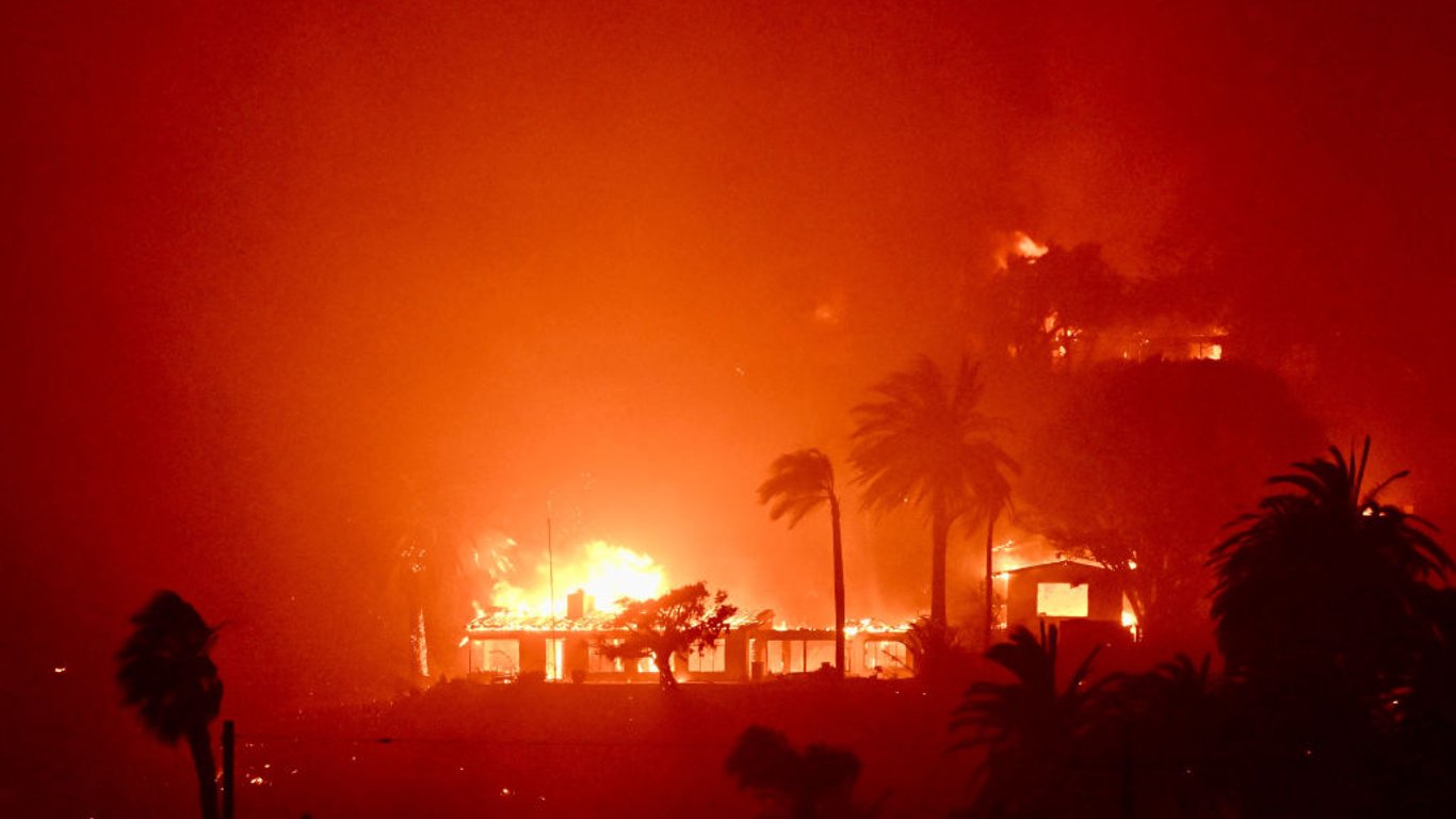 Los incendios forestales en California arden nuevamente: un llamado a la responsabilidad y a una gestión efectiva.