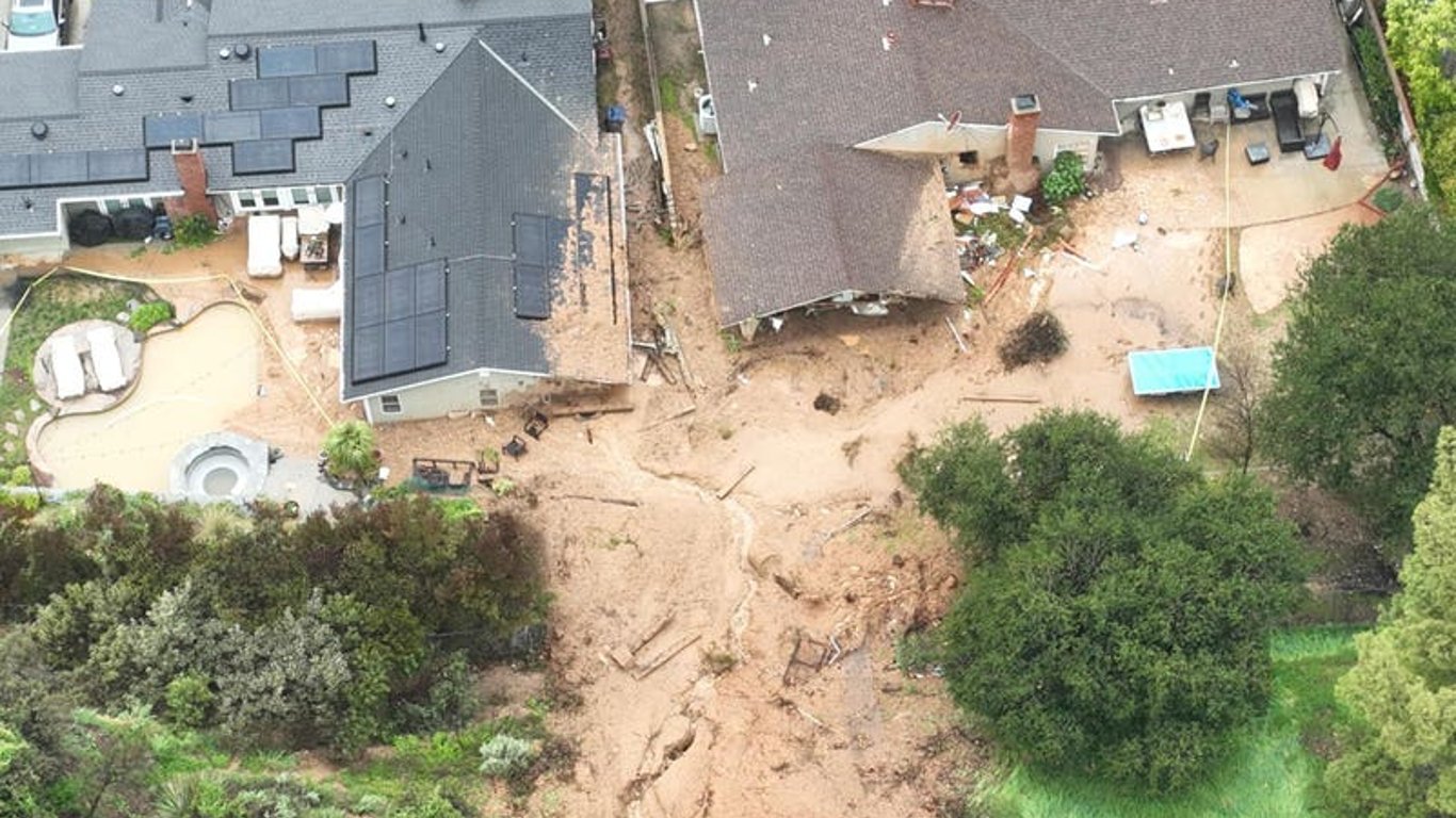 Inversión de 1 millón de dólares de USGS busca combatir el creciente riesgo de deslizamientos de tierra a nivel nacional.