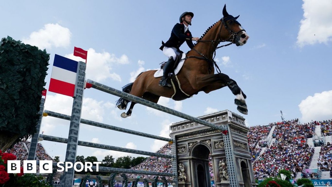 Scott Brash triunfa en Versalles y asegura el oro en la historia del salto ecuestre.