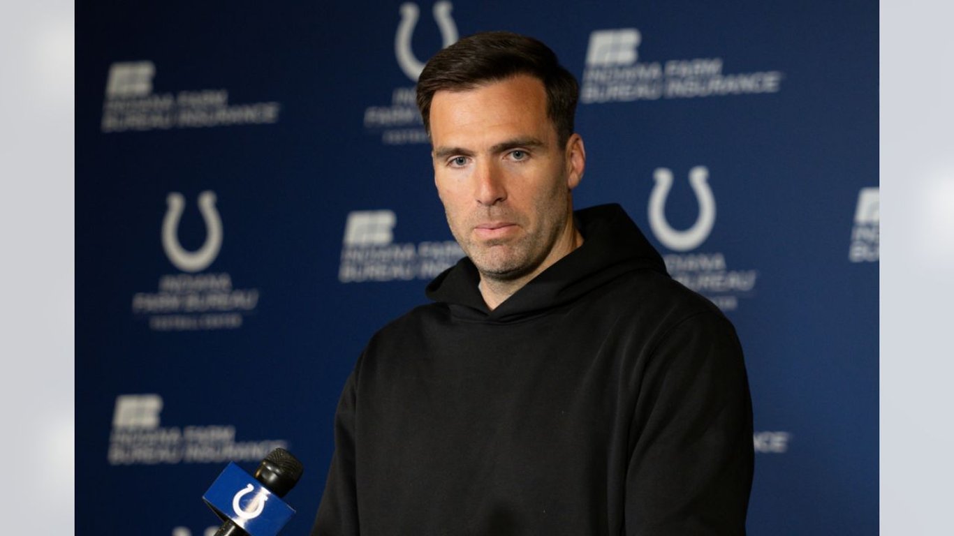 El Enfoque de Verdad de Anarumo: La Defensa de los Colts Preparada para un Gran Renacimiento en Medio de Desafíos.