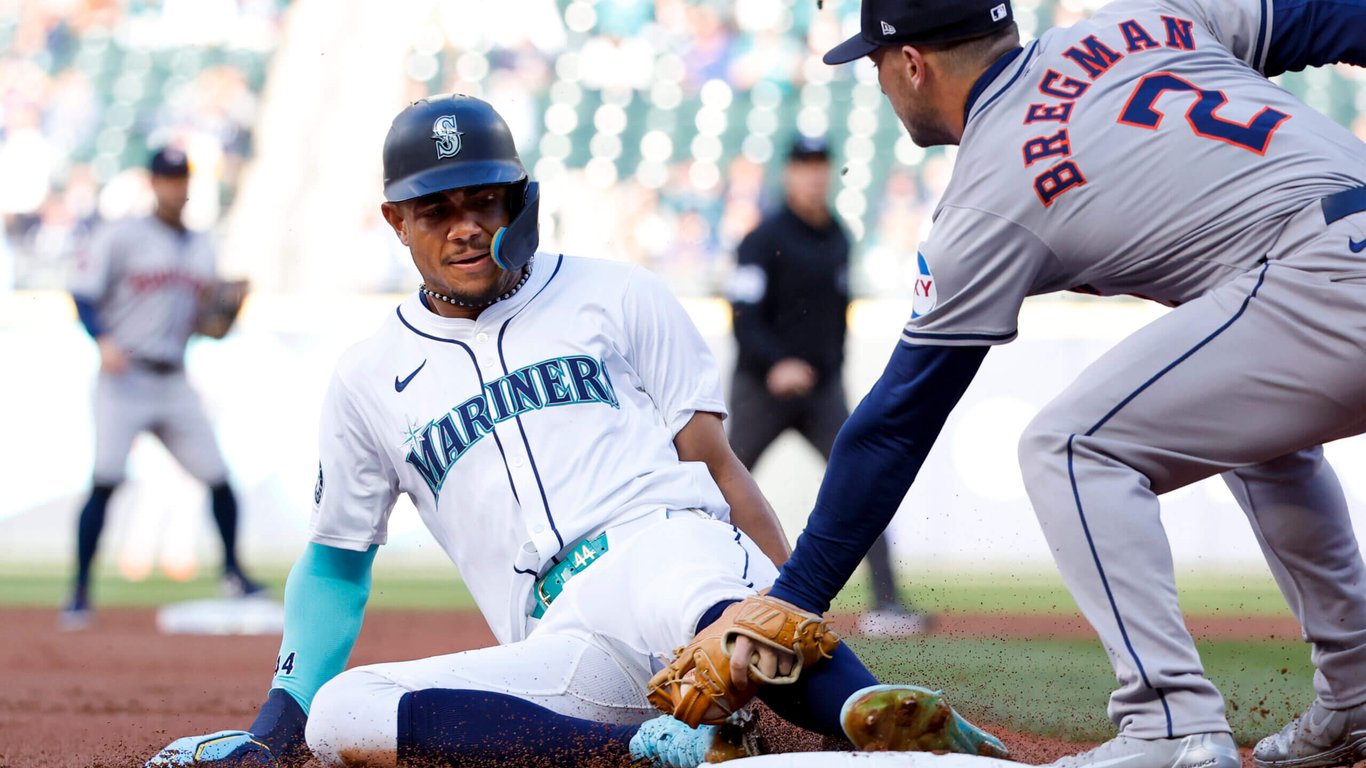 Astros' Late-game Meltdown Against Mariners Exposes Team's Struggles