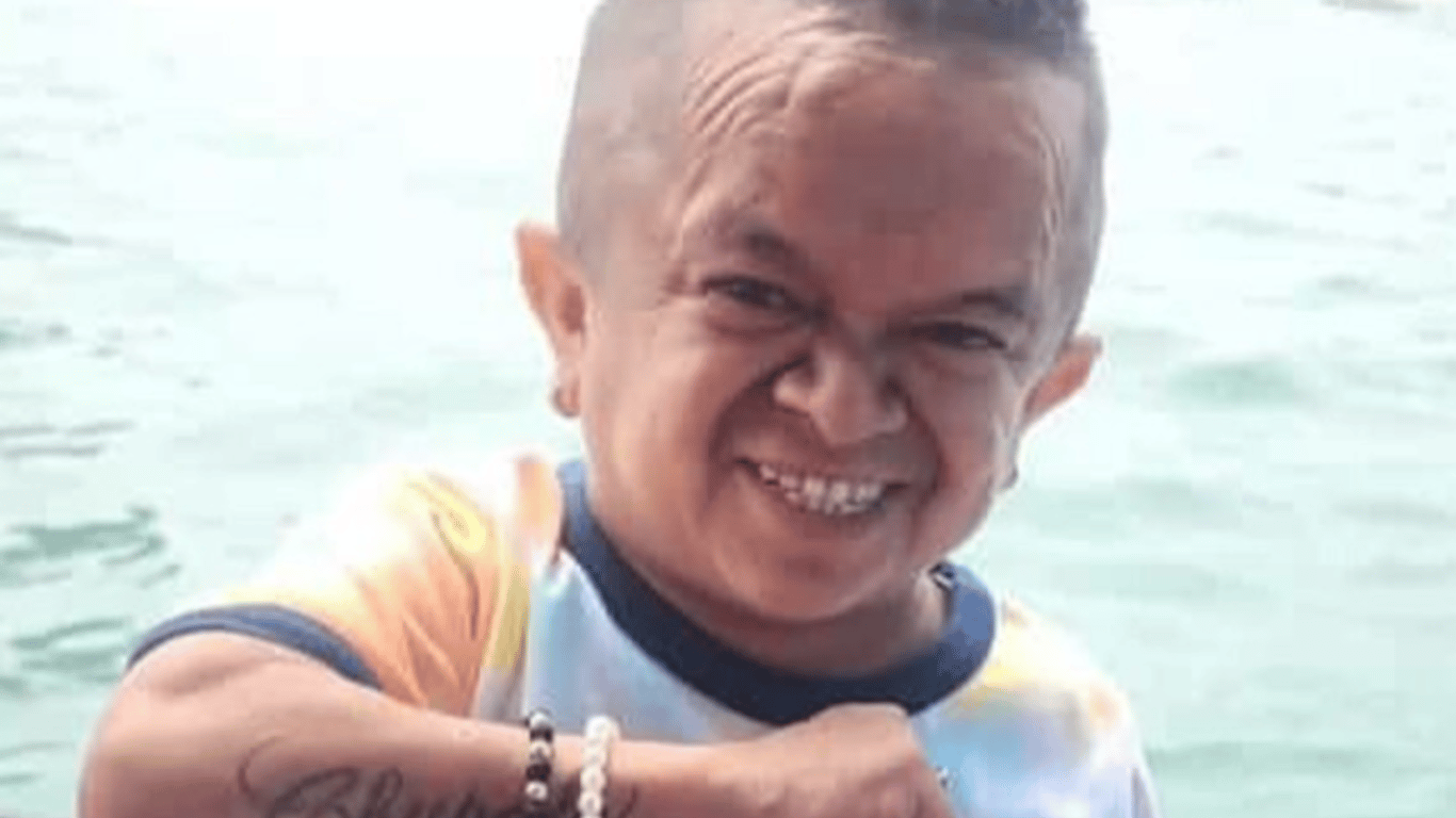 IShowSpeed conquista Ecuador con un emotivo regalo y risas inolvidables