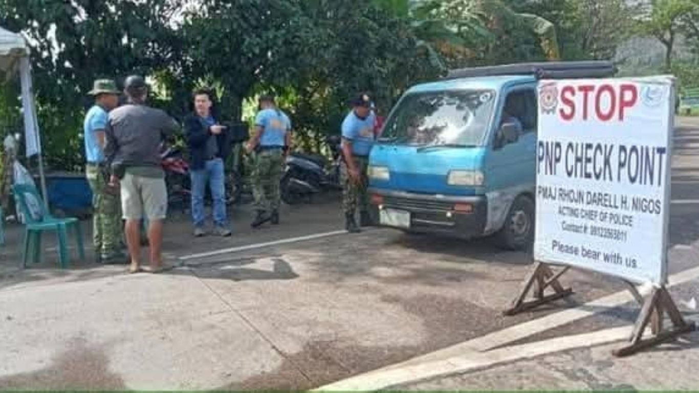 Los esfuerzos de evacuación se intensifican mientras la ciudad de Iloilo enfrenta la amenaza volcánica del Mt. Kanlaon.