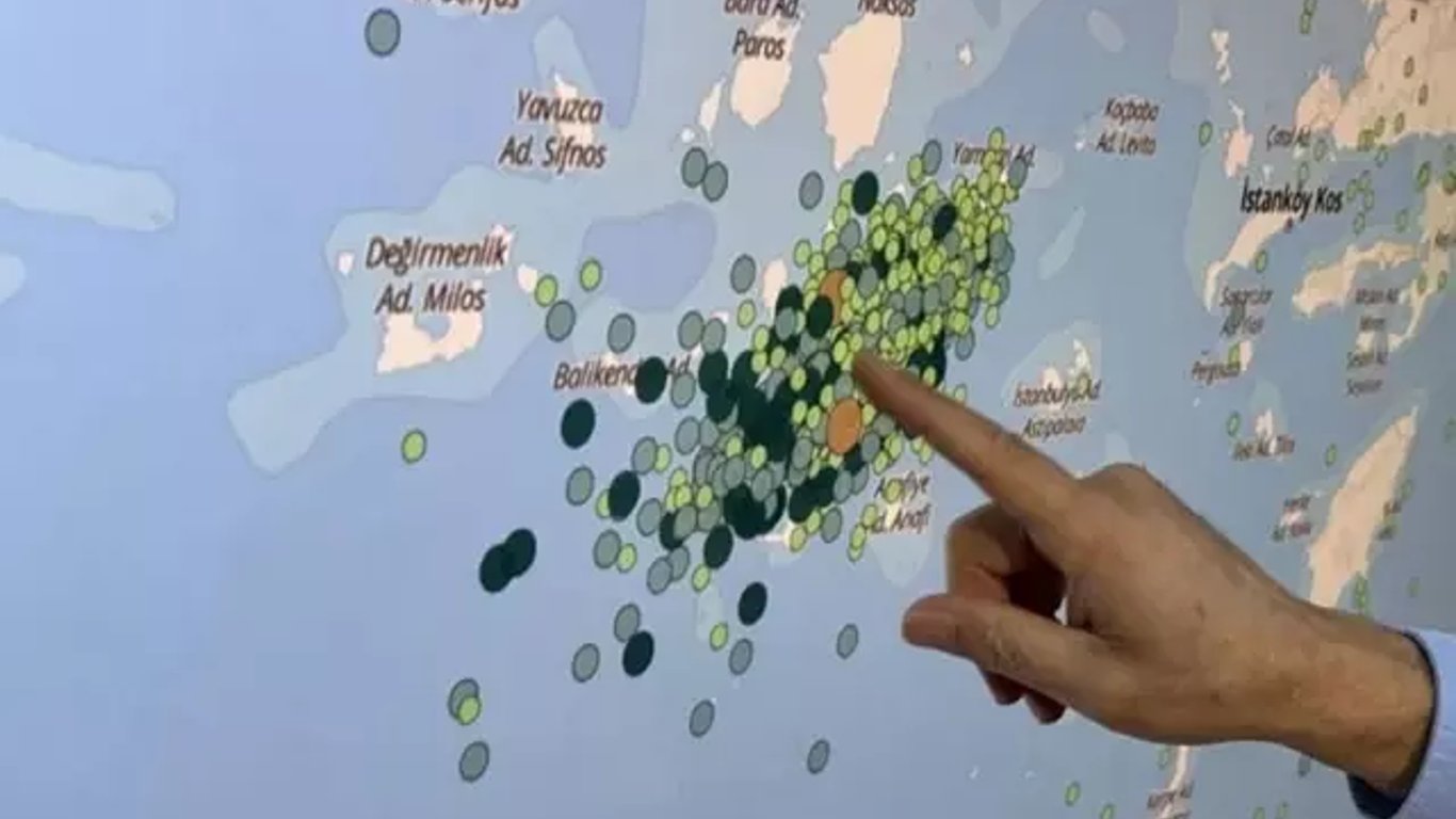 Riesgos sísmicos en el mar Egeo: expertos instan a İzmir a prepararse para desastres naturales.