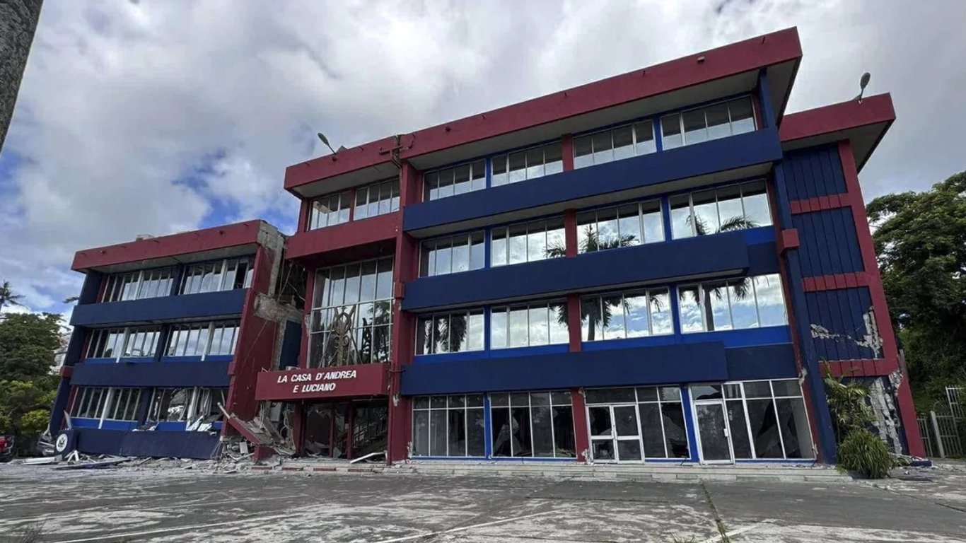 Vanuatu Enfrenta Situaciones Críticas a Medida que Aumentan los Esfuerzos de Recuperación Tras el Terremoto en Medio de la Destrucción