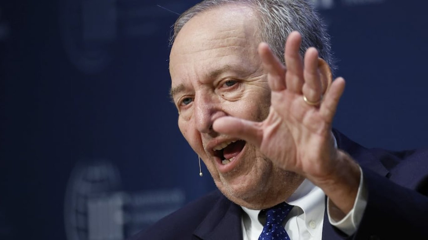 Lawrence Summers warns about uncertainty in the Fed's monetary policy.