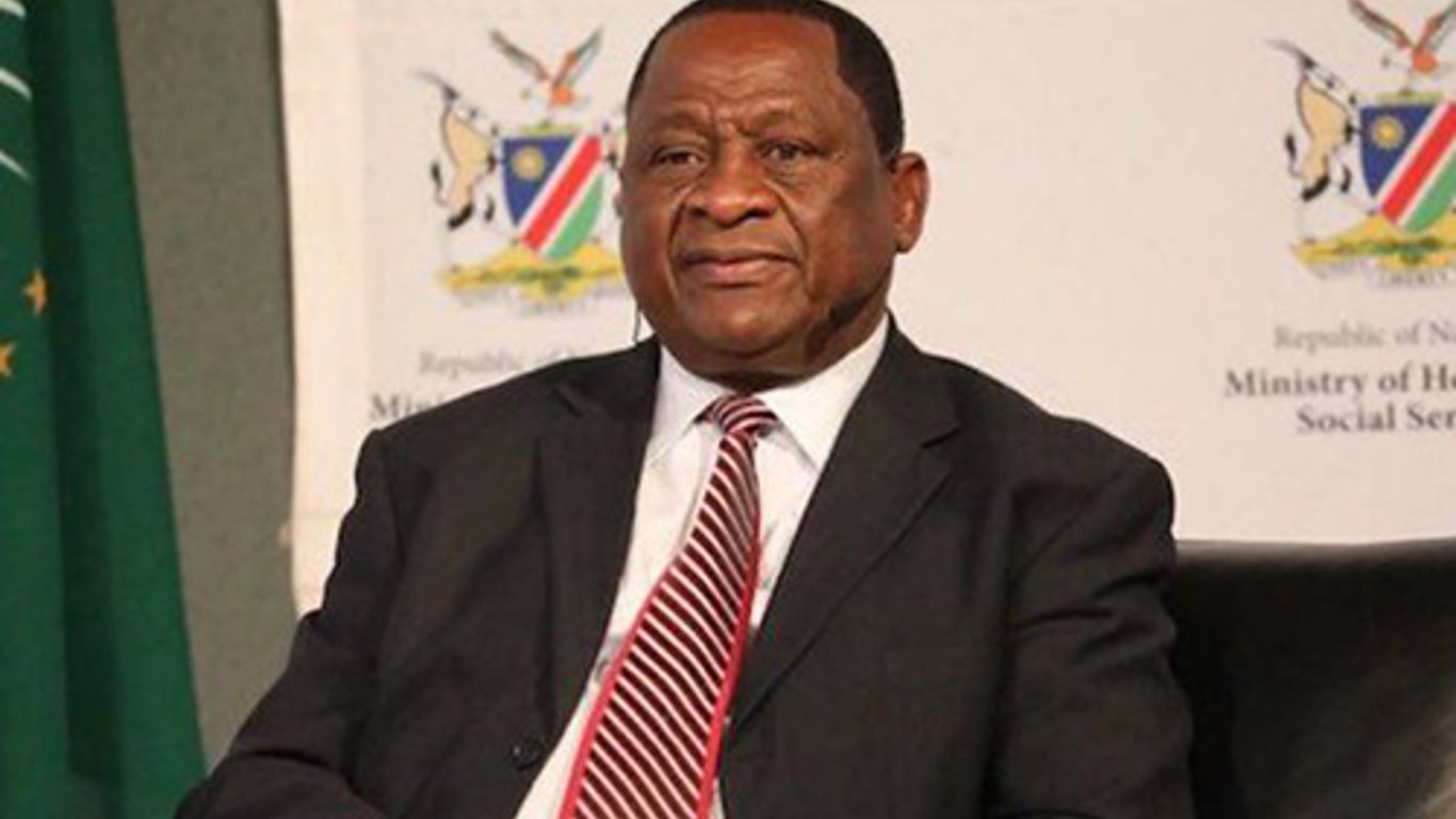 Compromiso audaz de Namibia: Erradicar el VIH/SIDA para 2030 a través de derechos y acceso.