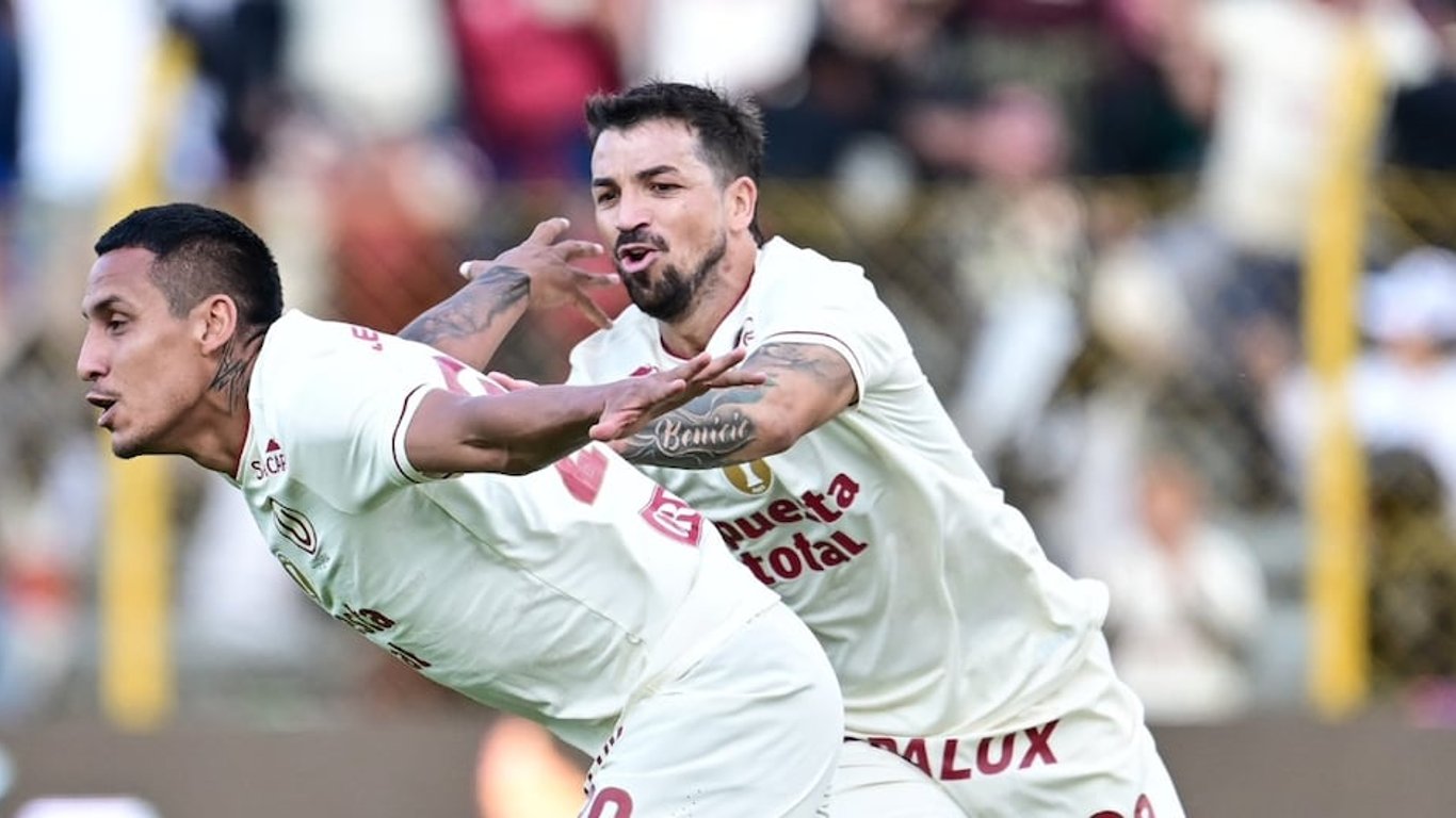 Universitario empata en Huancayo con un gol de antología de Alex Valera