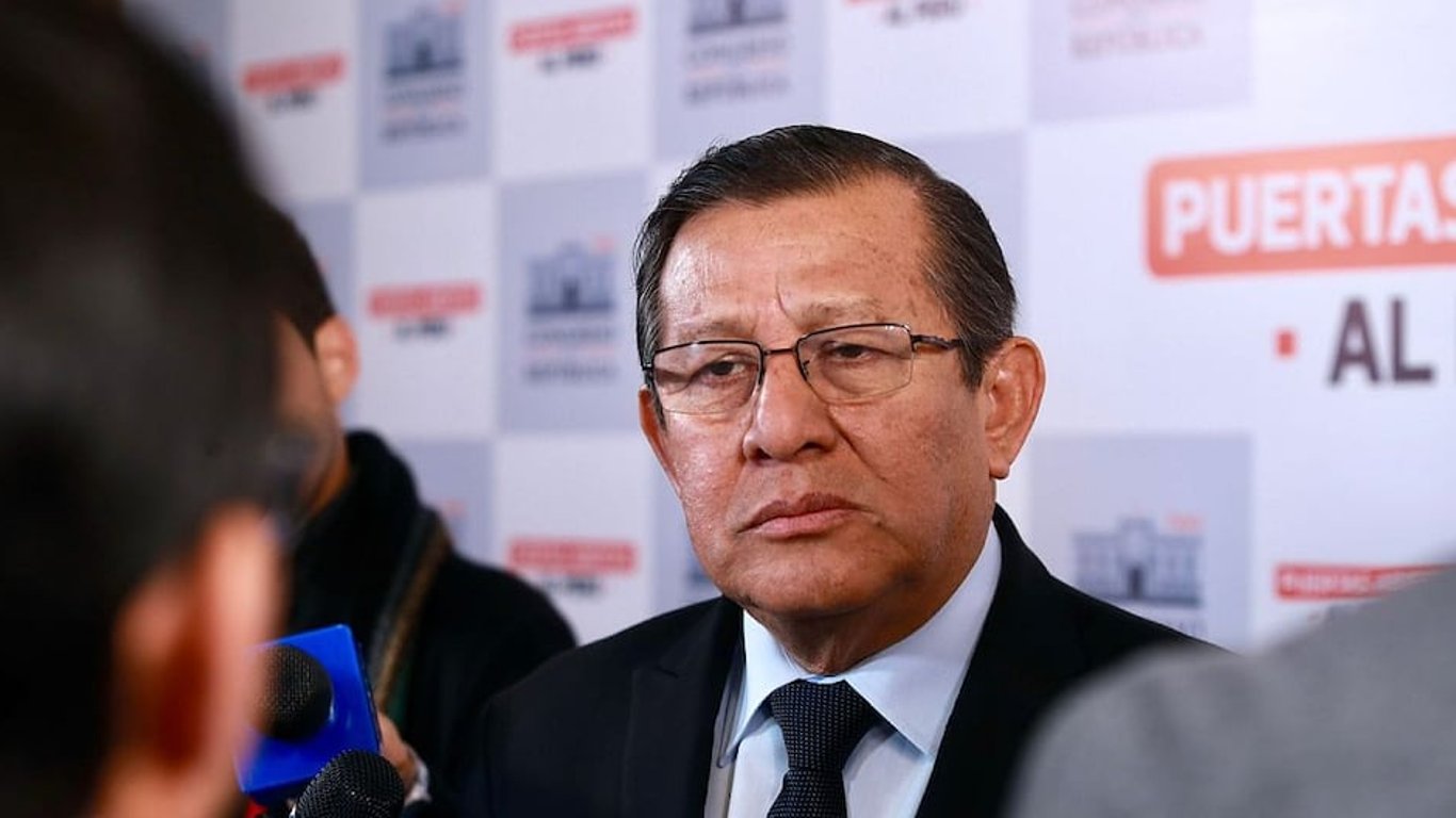 Cierre de la primera legislatura peruana entre polémicas y presiones sociales