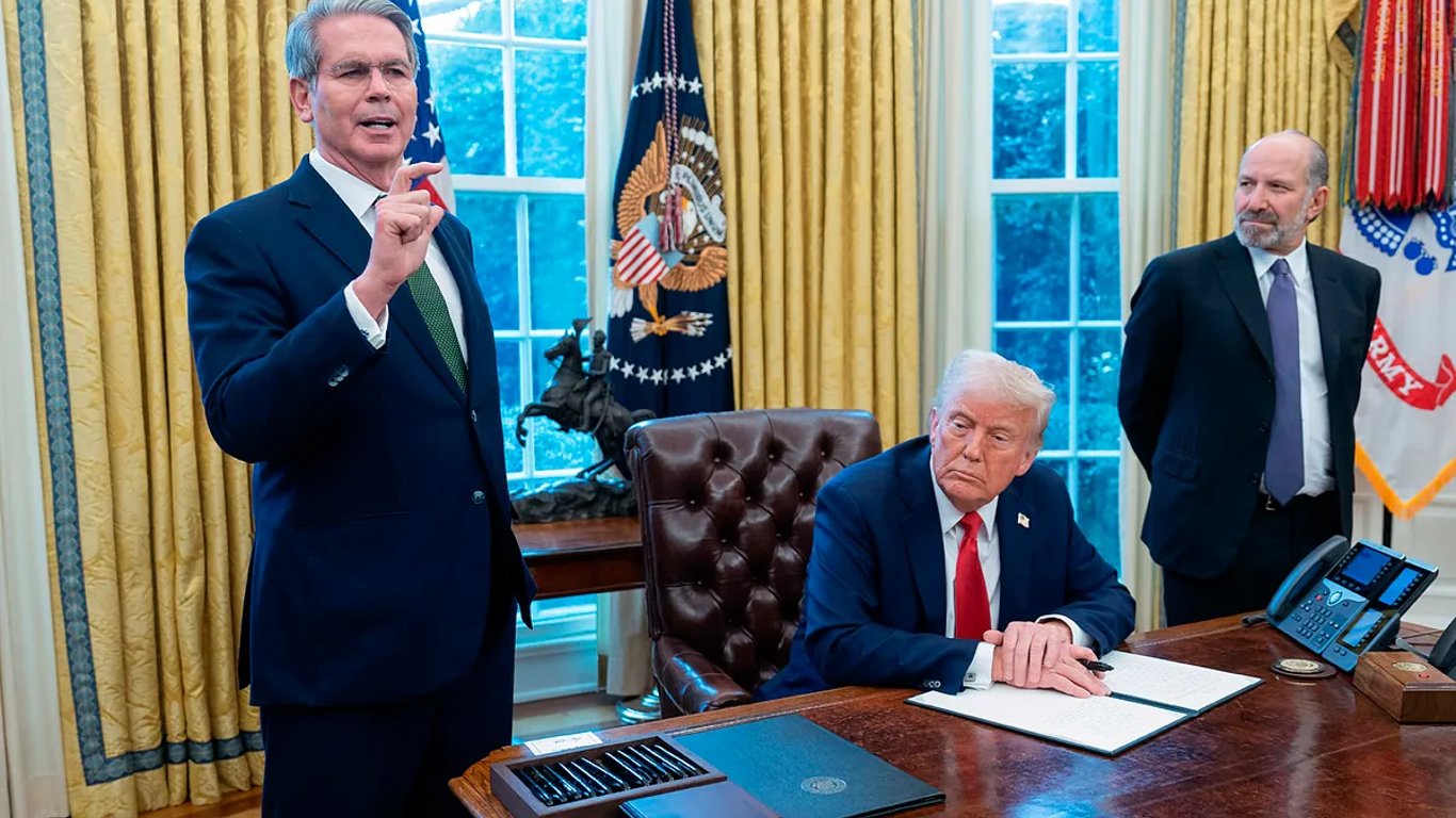 Trump impulsa estrategia económica radical con aranceles y foco en manufactura