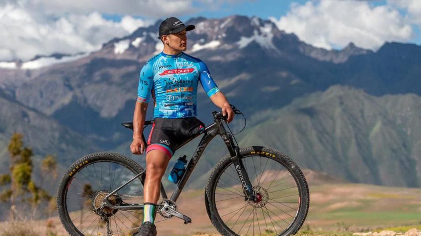 The Peruvian paracyclist from Apurímac, Yuber Pichihua, is seeking a