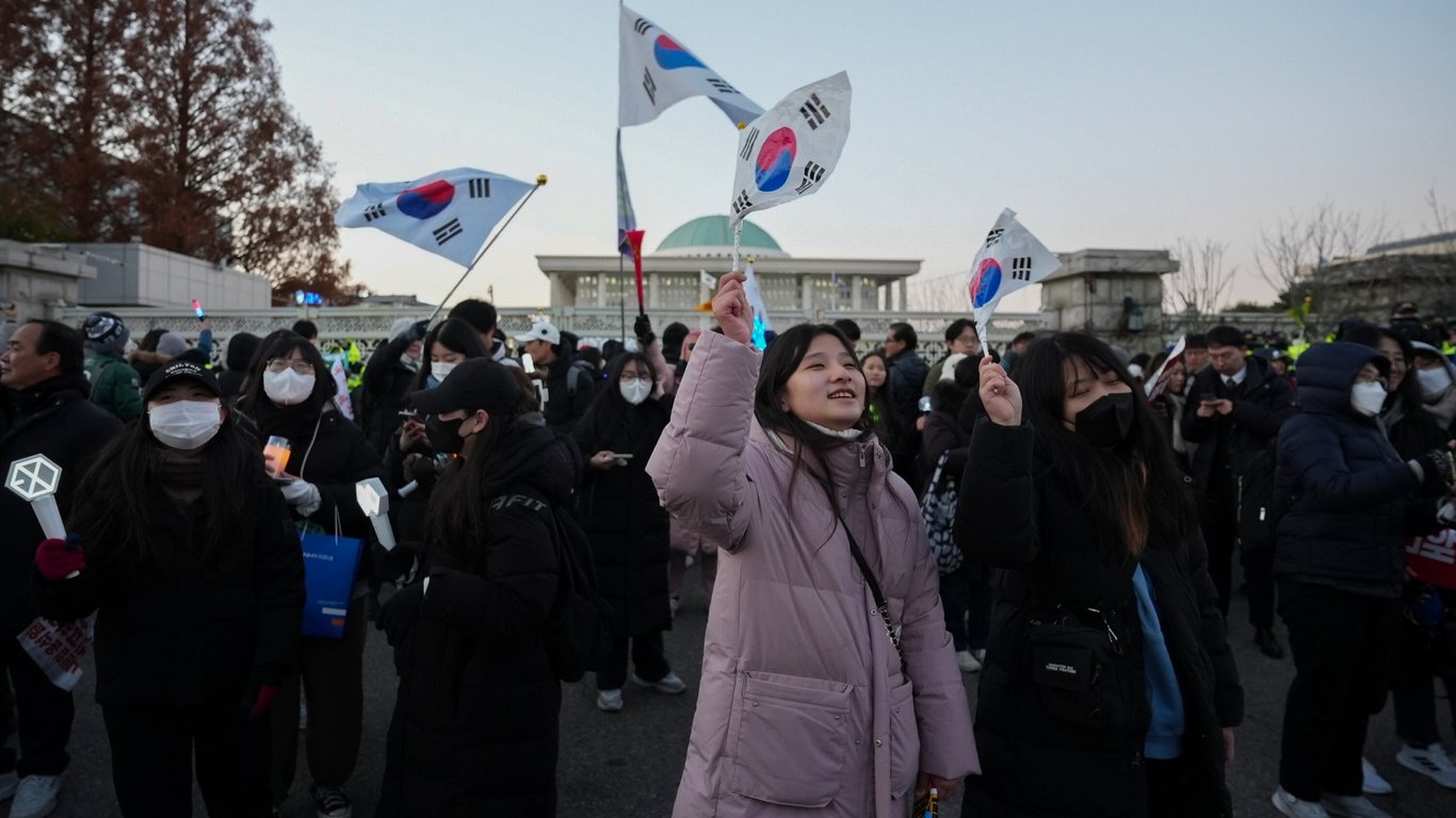 Corea del Sur enfrenta incertidumbre a medida que se profundiza el vacío político tras el juicio político del presidente.