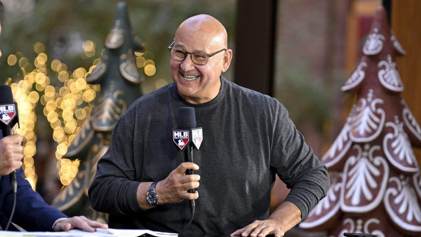 Francona regresa al béisbol con los Rojos, buscando el éxito y la revitalización del equipo.