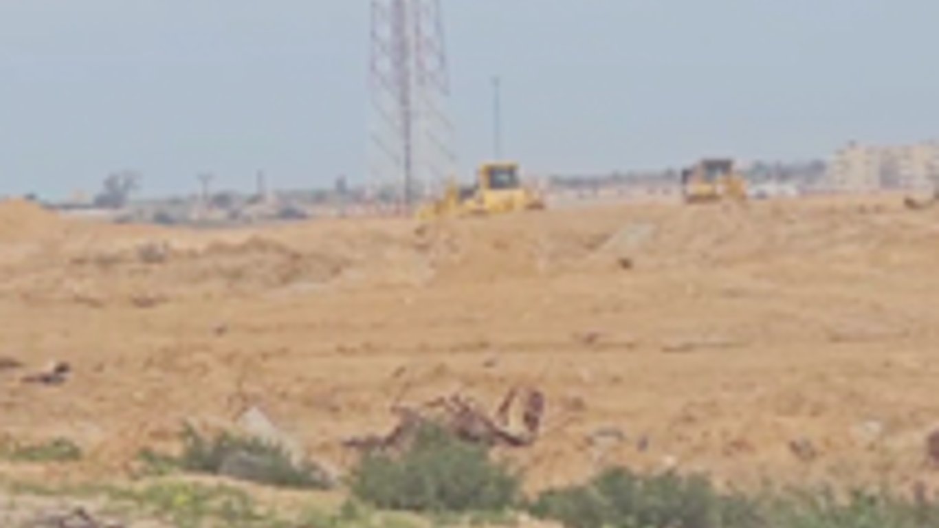 Egypt's Mysterious Wall: Revealed Border Construction Near Gaza