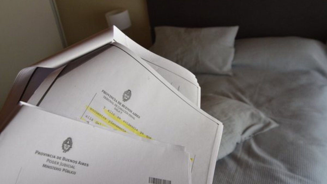 Denuncias cruzadas por abuso y VIH complican un caso de relaciones consensuadas