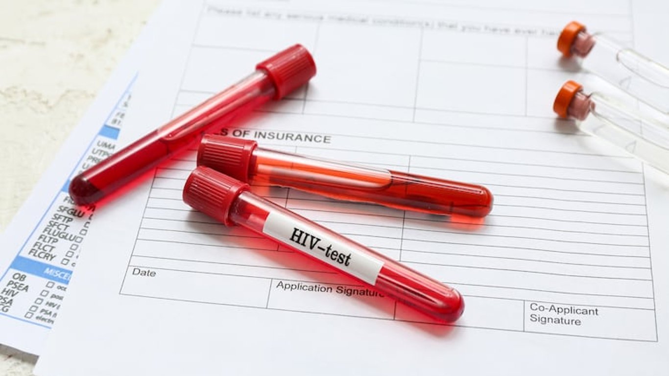 Desinformación sobre VIH persiste en 2025, Fer Acosta lucha por educación sexual