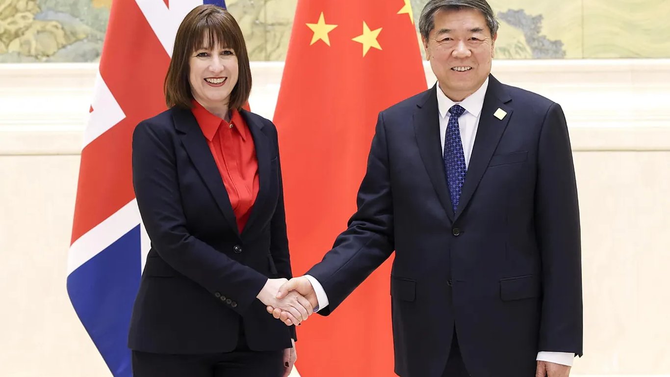 Rachel Reeves sella acuerdos históricos con China en medio de tensiones globales