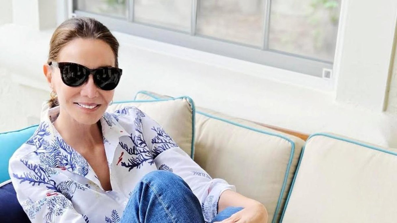 Isabel Preysler redefine la moda a los 74 años con estilo y comodidad en Miami