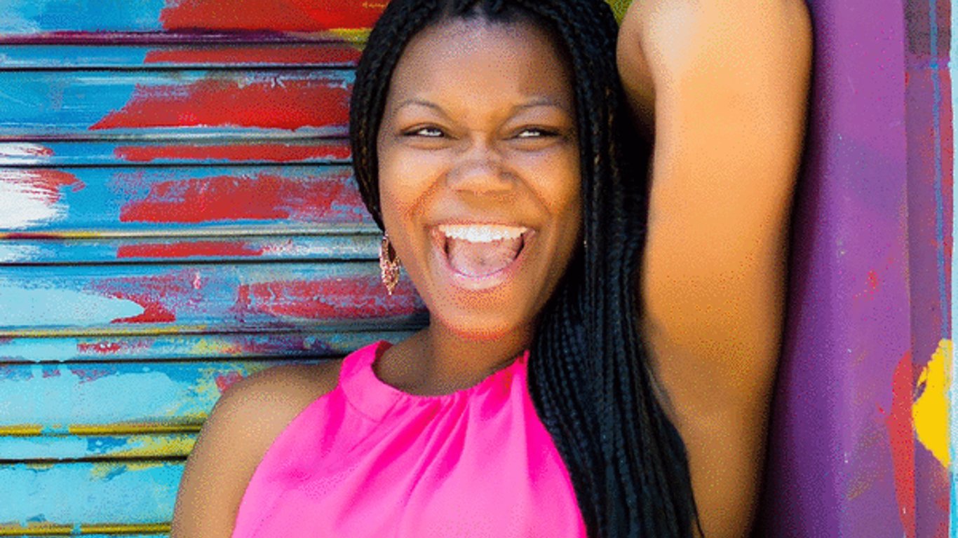 Activista de Atlanta llama a la acción para poner fin al estigma del VIH y promover la concienciación sobre la PrEP.