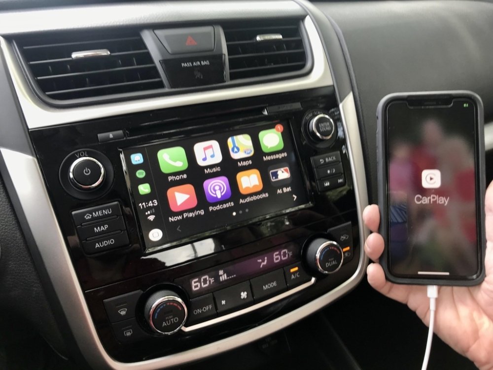 Apple CarPlay, Apple CarPlay Radio